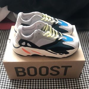 Yeezy Boost 700